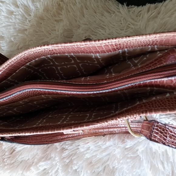 Liz Claiborne Shoulder bag NWOT - Picture 2 of 9